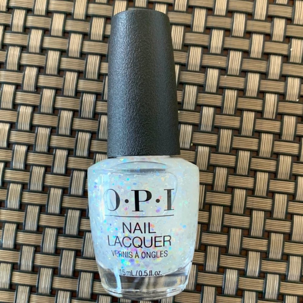 OPI Nail Lacquer - All A'twitter in Glitter - Shine Bright -‎ Holiday 2020
